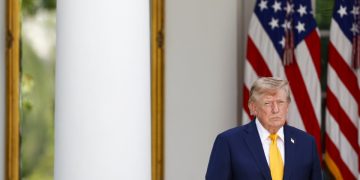 Trump sospende i visti Usa ai migranti - Nella foto: il presidente degli Stati Uniti Donald Trump