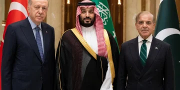 Arabia Saudita, Pakistan e Turchia firmano un patto militare