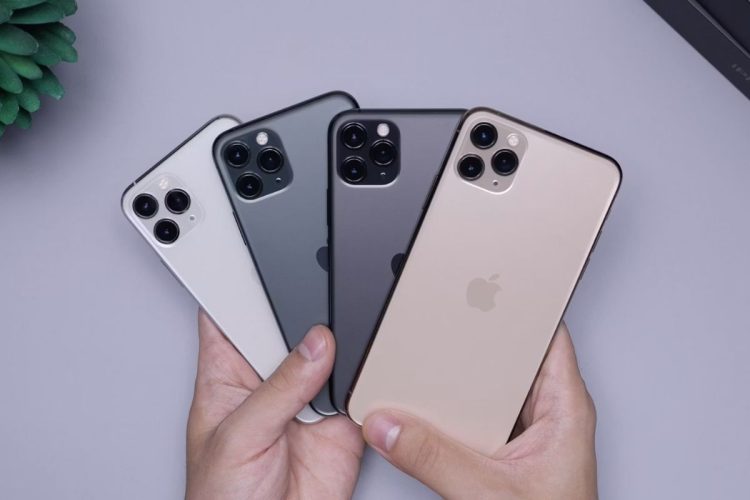 Quattro iPhone in mano. Fuga di dati su iPhone 18 Pro Tata Electronics nel mirino degli hacker