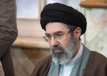 Mojtaba Khamenei in condizioni critiche: “Potrebbe morire da un momento all’altro”
