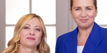 Meloni e Frederiksen, l'alleanza inaspettata che ha sospreso l'Europa - nella foto, le due leader