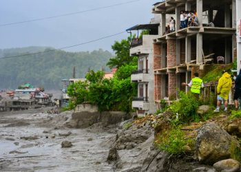 Le conseguenze dell'alluvione che ha travolto Nepal e Tibet