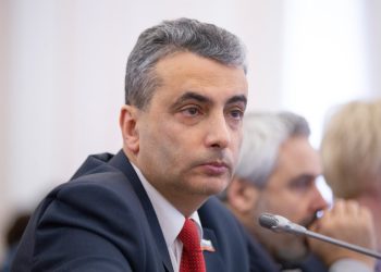 Lev Shlosberg
