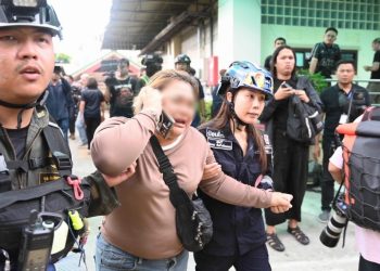 L'intervento della polizia dopo la sparatoria in una scuola in Thailandia