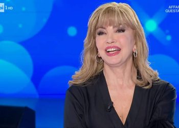 Primo piano di Milly Carlucci
