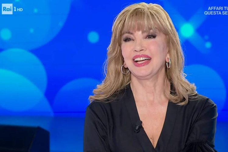 Primo piano di Milly Carlucci