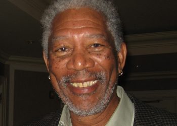 Morgan Freeman, a 89 anni esordisce nel blues con un album sinfonico