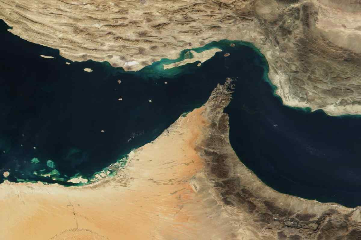 Pakistan condanna l’attacco Houthi nel Mar Rosso: tre morti