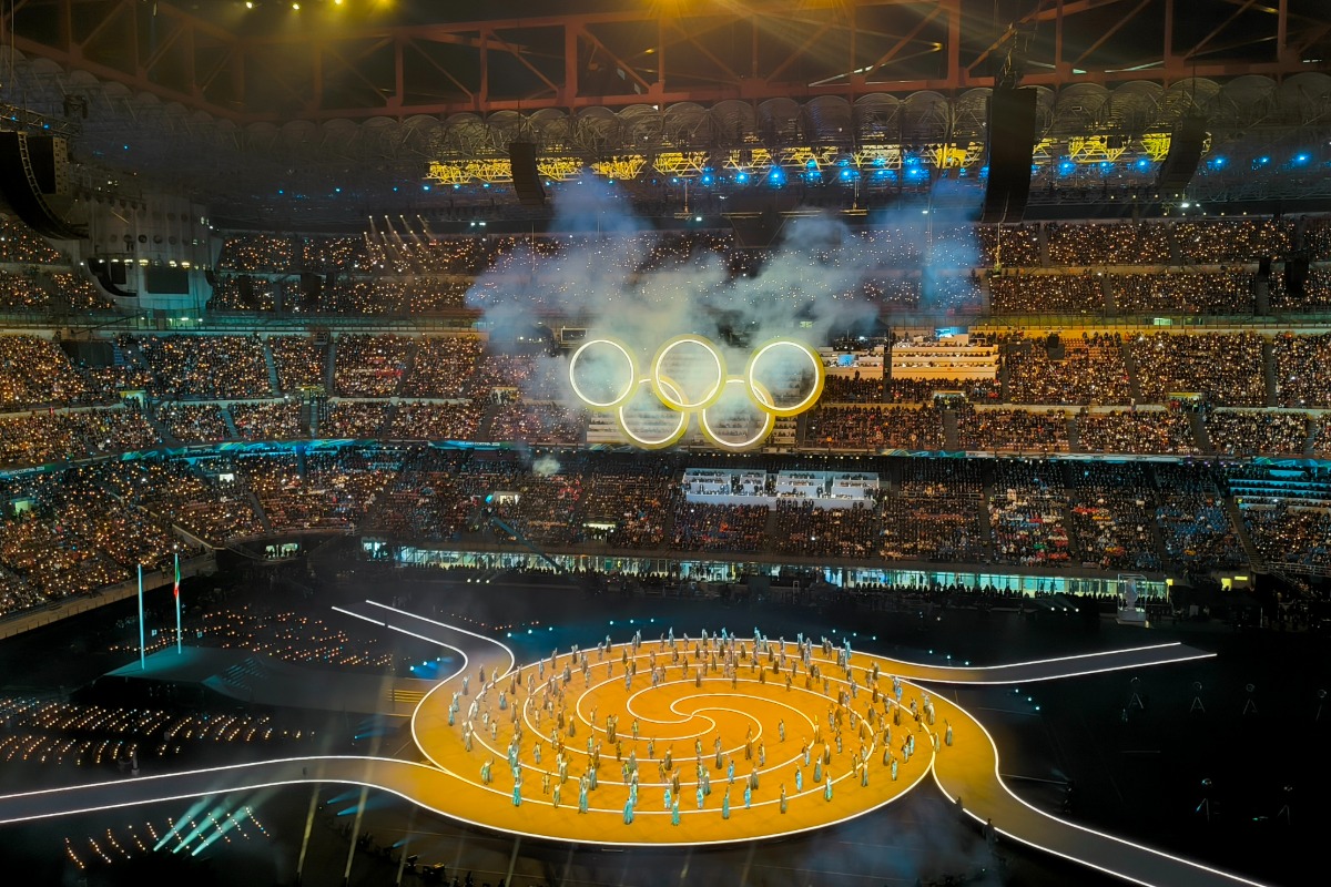 La cerimonia di apertura delle Olimpiadi di Milano-Cortina a San Siro | Wikimedia Commons