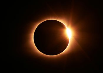 Un'eclissi solare