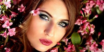 adinavoicu-woman-1361904_1280.jpg