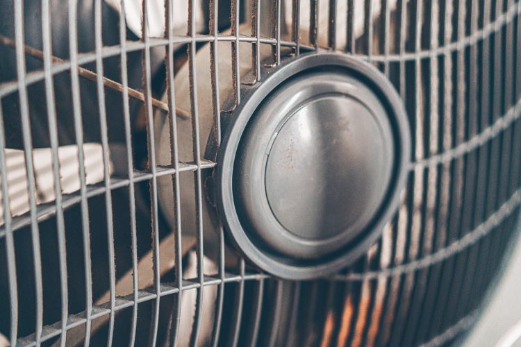 antonio_cansino-electric-fan-5417887_1280.jpg