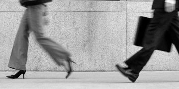 Milano, il boom dei contratti da due giorni racconta la nuova precarietà del lavoro