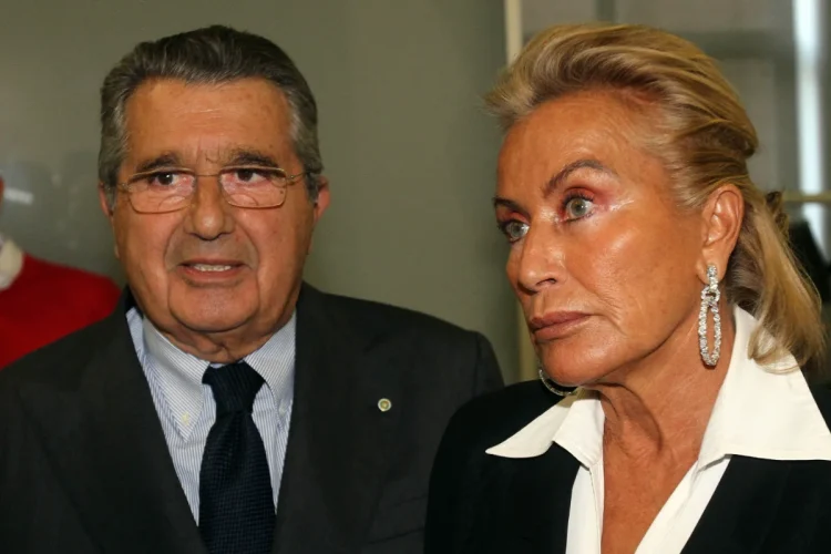 Carlo De Benedetti con la moglie Silvia Monti