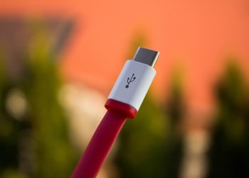 denvit-usb-1281034_1280.jpg