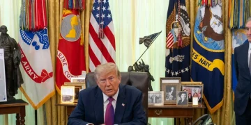 Trump valuta scambio di terre Yosemite: critiche per rischio sviluppo privato nel parco