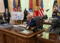 Donald Trump rinomina Lago Ontario in “Lago America”