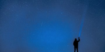 felix-mittermeier-night-shot-2180474_1280.jpg