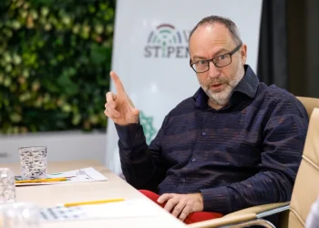 Jimmy Wales and WikiStipendiya
