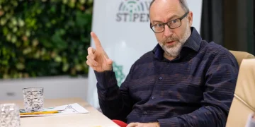 Jimmy Wales and WikiStipendiya