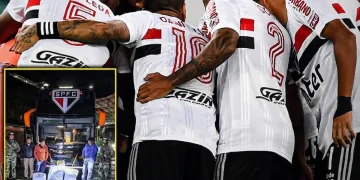 Giocatori São Paulo FC e bus sequestrato con pacchi di marijuana