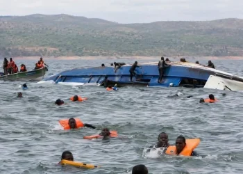 Naufragio al Lago Kariba: almeno 15 morti e decine di dispersi
