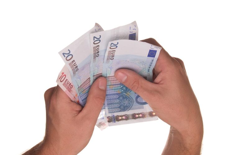 niekverlaan-euros-427533_1280.jpg