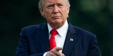 Iran, Trump: Il blocco navale continua fino a un accordo