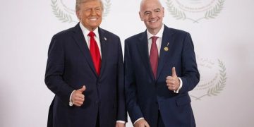 Fifa, media Usa: “Infantino ha chiesto aiuto a Trump per restare presidente”. La Fifa smentisce