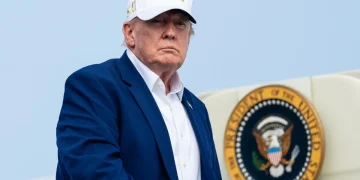 Trump minaccia la guerra in Iran, lasciando opzioni negative