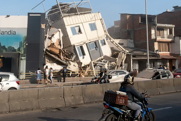 un-terremoto-di-magnitudo-7-4-ha-colpito-la-colomb-10-08-2026-alanews-1