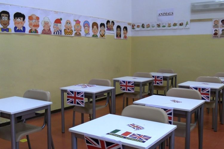 Libri scolastici, rincari del 25-30% in dieci anni in Italia: spesa media per ciclo e proposte
