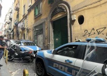 Clan Mazzarella, latitante trovato nel doppiofondo di un armadio: arrestato Giuseppe Del Prete