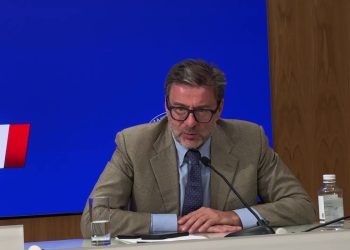 Giorgetti: tagli Irpef e bollo auto decisi a ottobre, conti permettendo