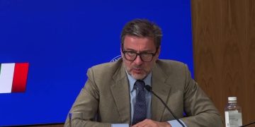 Giorgetti: tagli Irpef e bollo auto decisi a ottobre, conti permettendo