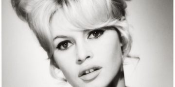 Bardot mette all'asta la sua vita per gli animali: 300 lotti a Parigi
