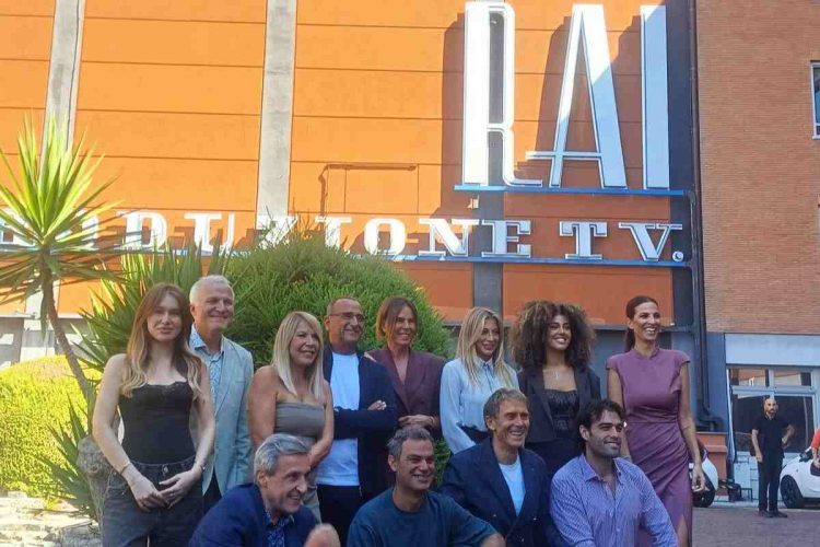 Cast Tale e Quale Show