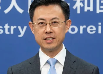 Cina contro le dichiarazioni dei leader AI: "Allarmismo inutile, ostacolo alla governance globale"
