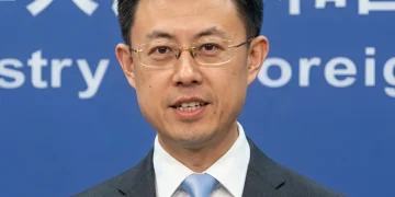 Cina contro le dichiarazioni dei leader AI: "Allarmismo inutile, ostacolo alla governance globale"