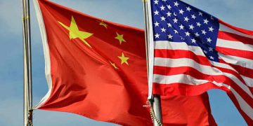 Bandiera degli Usa e della Cina