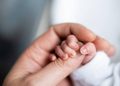 La natalità mondiale potrebbe calare ancora: una nuova analisi mette in dubbio la ripresa