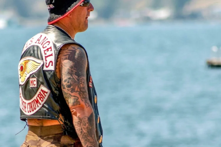 Hells Angels, la polizia esegue oltre dodici mandati di arresto in quattro Paesi europei