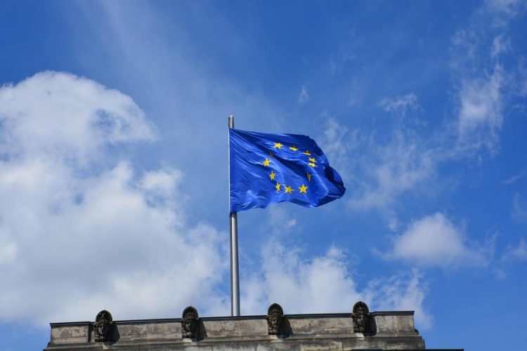 EU: prezzi energia alti in inverno, aiuti mirati e rinvio regole metano