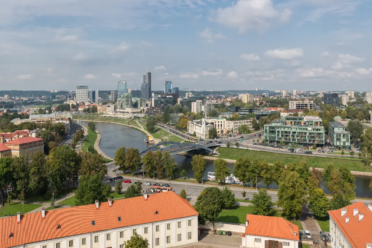 La Lituania ha un piano per evacuare la popolazione di Vilnius: una delle vie di fuga conduce in Polonia