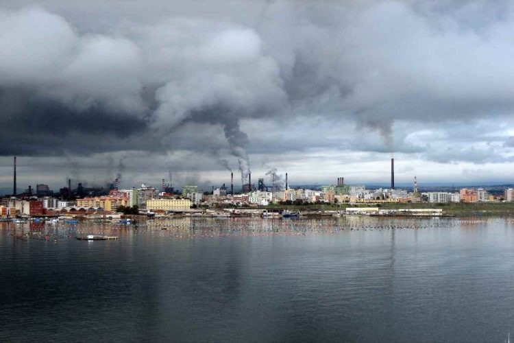 stabilimento dell'ex Ilva a Taranto per due operai feriti sul lavoro