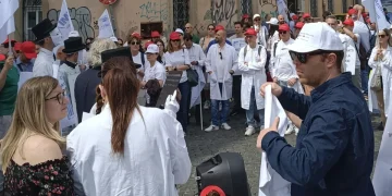 Medici di base in sciopero, oggi presidio al Pirellone: le ragioni della protesta