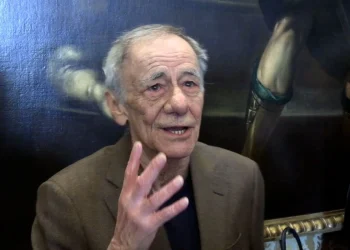 Premio Charlot a Salerno, la salute costringe Roberto Vecchioni a rinunciare alla serata