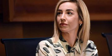 Salis a scuola: Qui nasce la democrazia, tutti abbiano stesse opportunità
