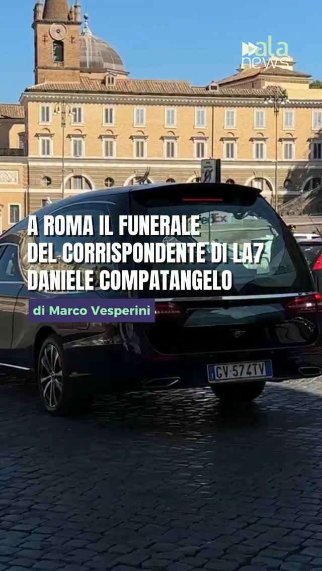 Roma, l’ultimo saluto a Daniele Compatangelo nella Chiesa degli Artisti. Il cor…