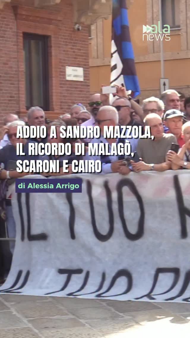 Ai funerali di Sandro Mazzola, nella Basilica di Sant’Ambrogio a Milano, il ric…